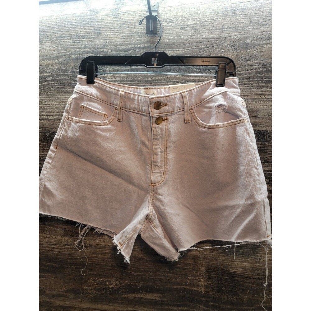 Women's Size 10 Vintage Midi Shorts Universal Thread NWT